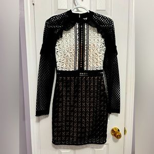 Beautiful Self Portrait NWT!!!